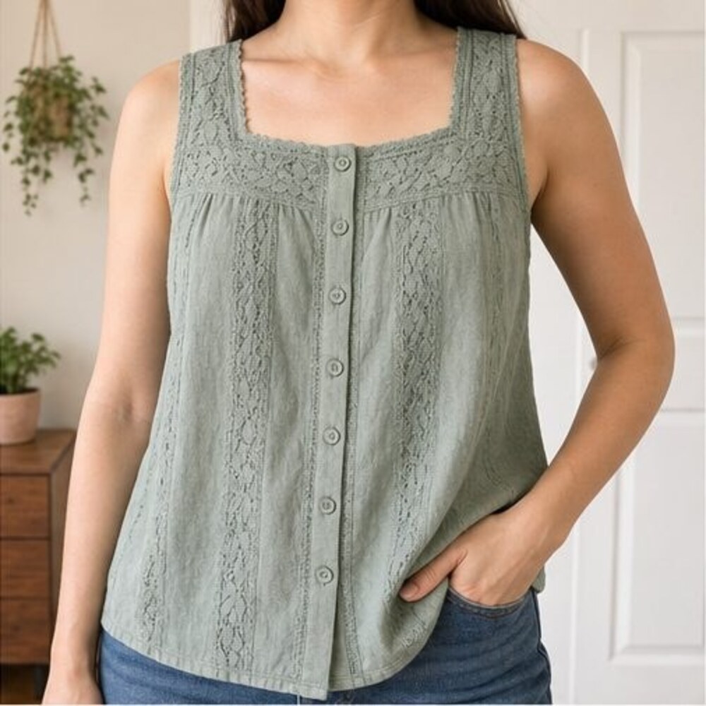 Sage Smocked Top - Picture 2 of 6